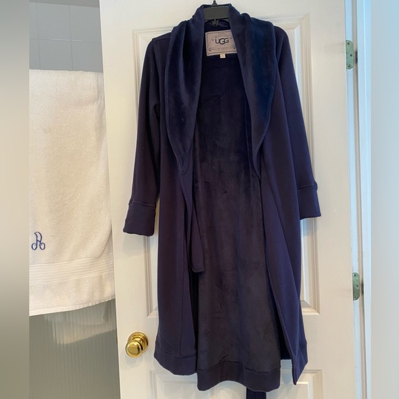 UGG Cozy Fleece-Lined Robe - Picture 2 of 11